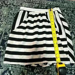 Francesca’s mini skirt